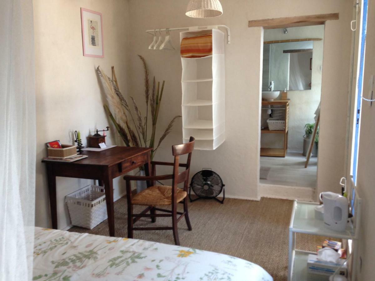 Seb&Laeti Guesthouse Saint-Laurent-dʼAigouze Zewnętrze zdjęcie