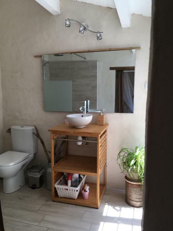 Seb&Laeti Guesthouse Saint-Laurent-dʼAigouze Zewnętrze zdjęcie